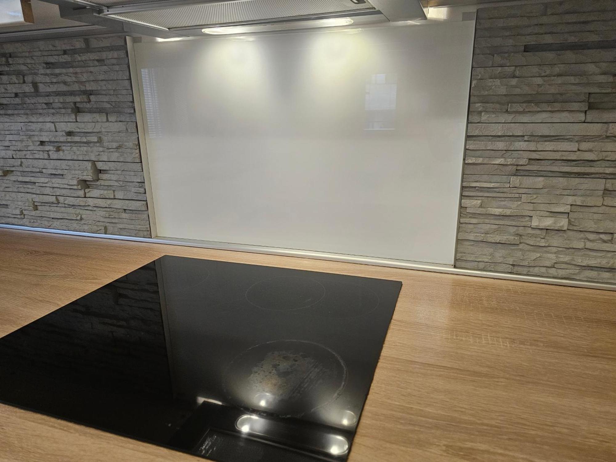 Huge Apartment Next To Train Station Close To The City Center Bratislava Eksteriør billede