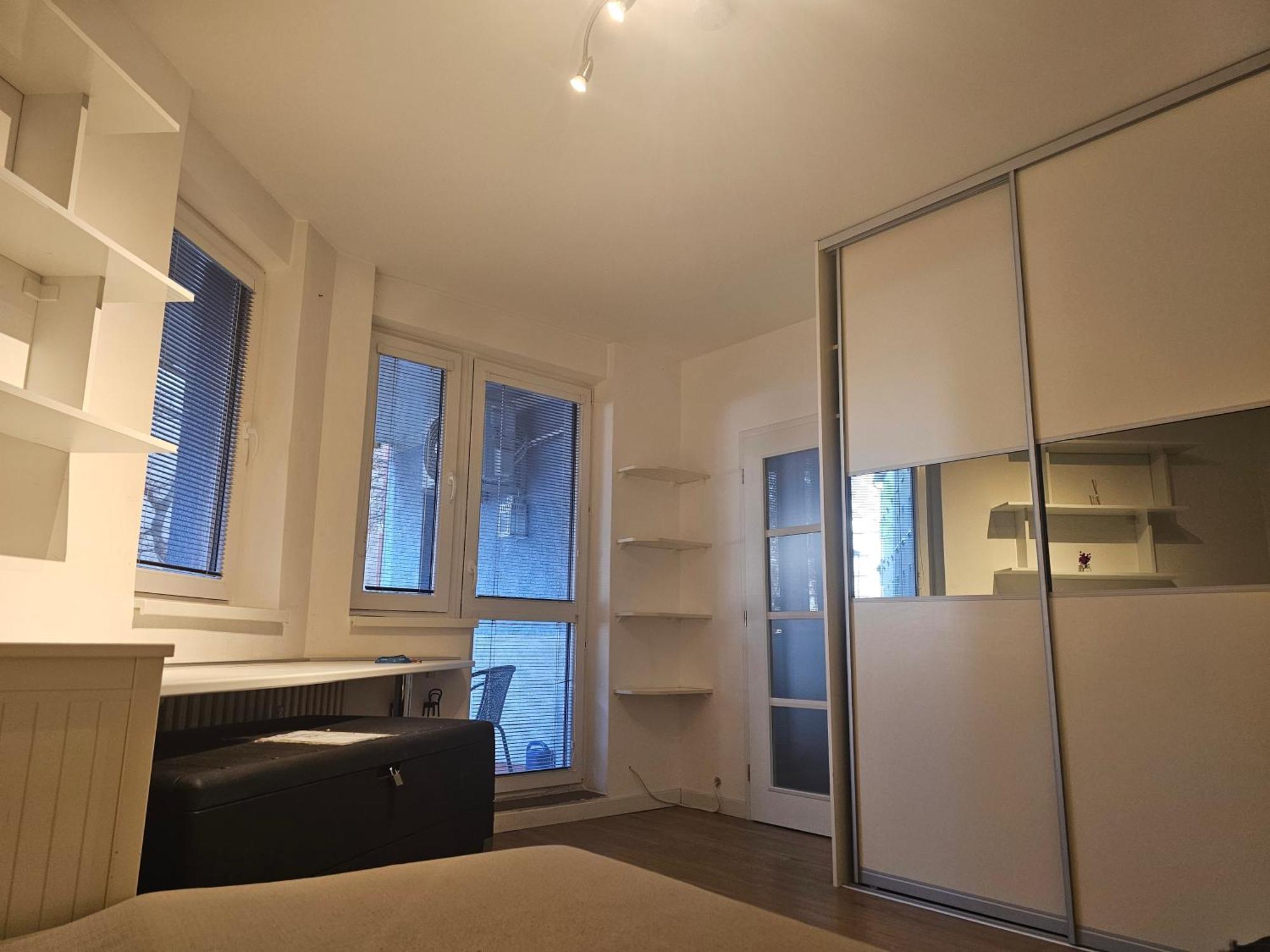 Huge Apartment Next To Train Station Close To The City Center Bratislava Eksteriør billede