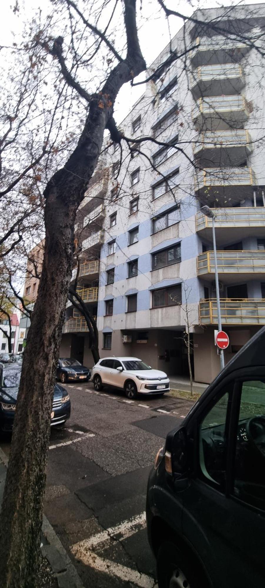 Huge Apartment Next To Train Station Close To The City Center Bratislava Eksteriør billede